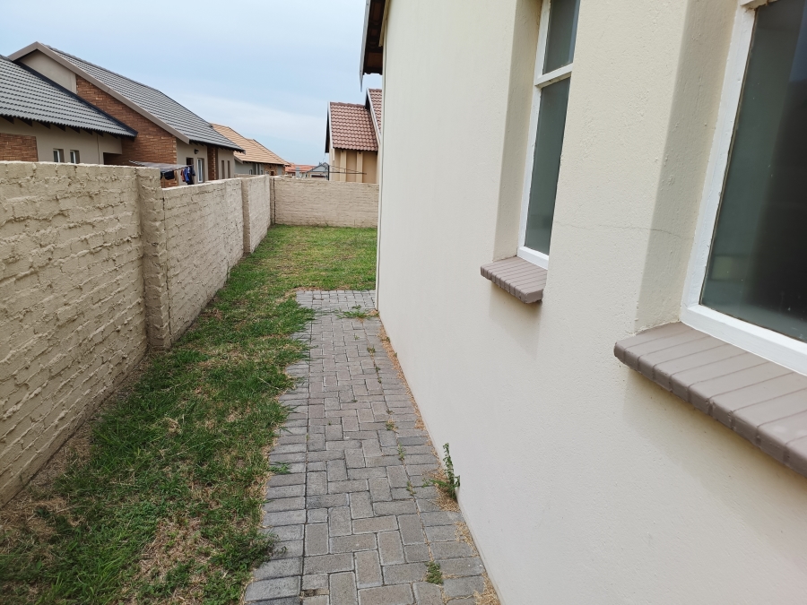 3 Bedroom Property for Sale in Waterkloof Hill Estate North West